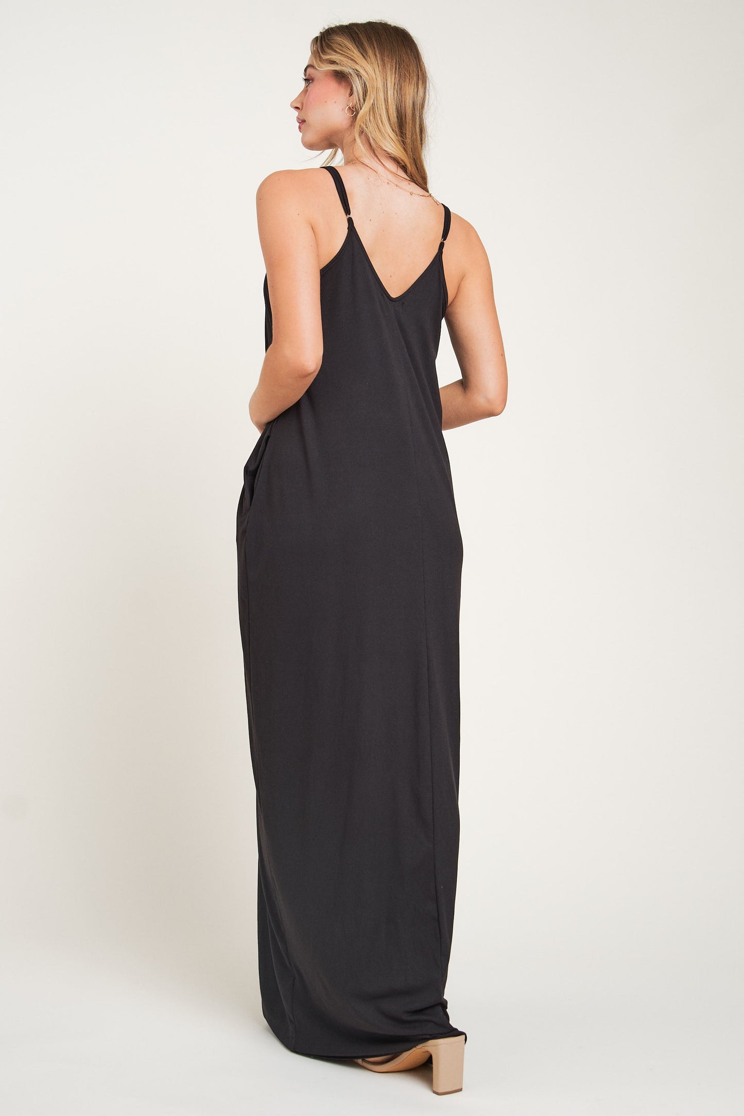 Cami V Neck Sleeveless Side Pockets Flowy Knit Maxi Dress